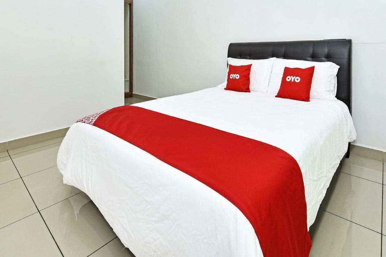 Capital O 90614 Cvia Ummul Hotel Padang Besar Exterior foto
